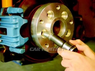 Skoda 5x100 naar 5x130 Naafdiameter 57,1 dikte 20mm